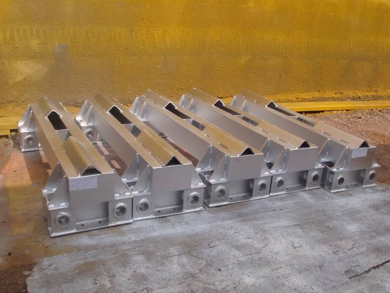 Fabricated conveyor trolley