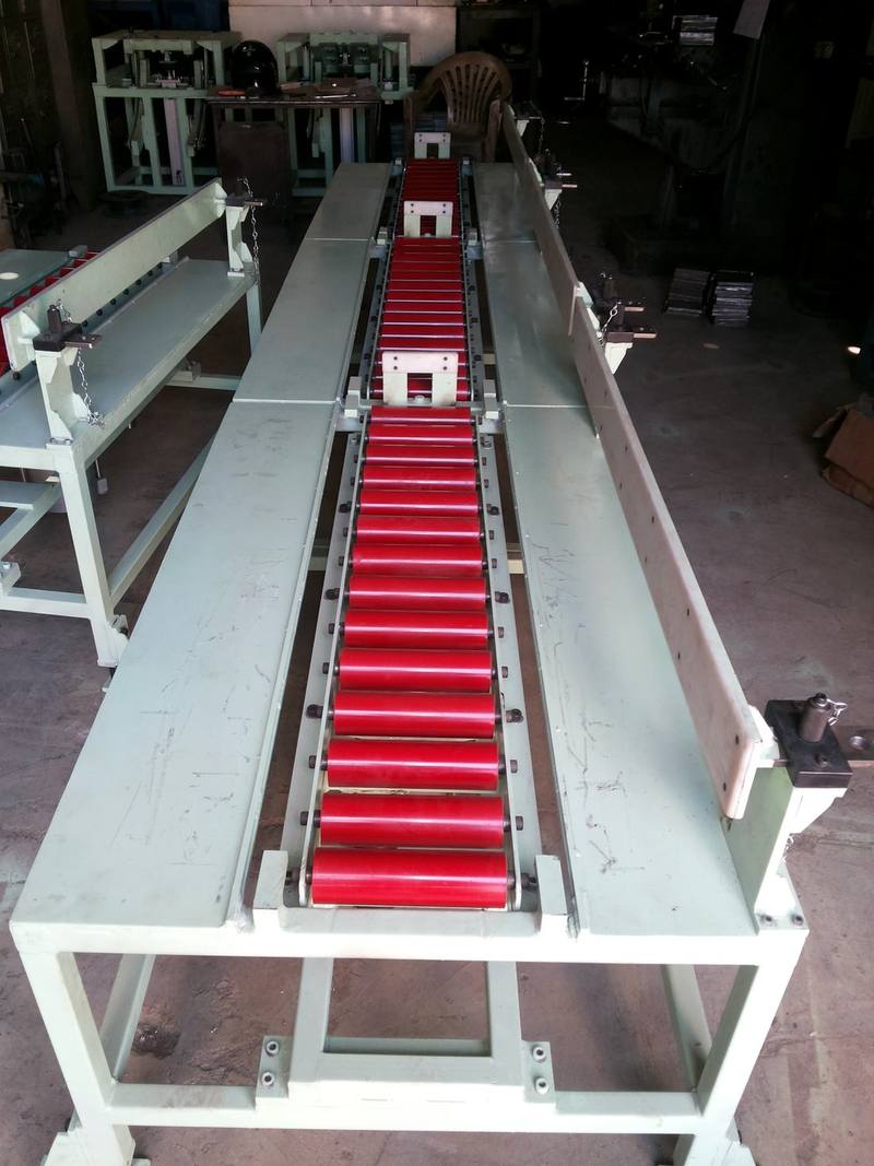 Fabricated conveyor structure