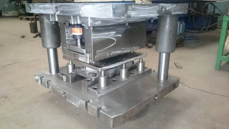 Forging die manufactured for hot forging production