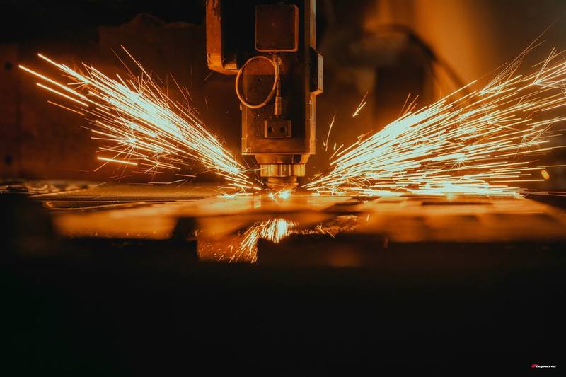 Laser cutting steel plate